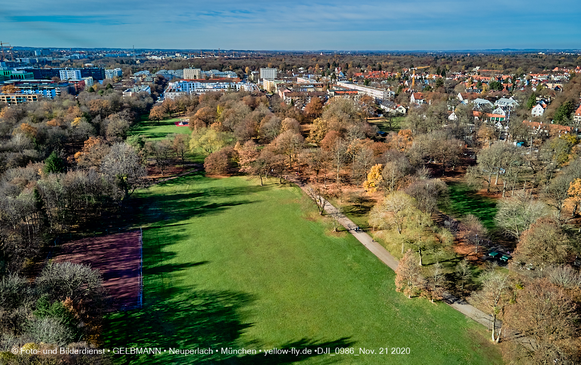 21.11.2020 - Hirschgarten mit Paketposthalle in München